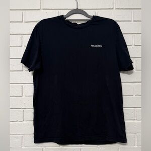 Men’s Columbia short sleeve tee. Size L